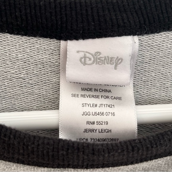 Disney Women’s Mickey & Minnie Distresses Sweatshirt, Size Small EUC - Picture 4 of 4